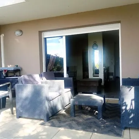 Rez De Jardin Apartman Fréjus